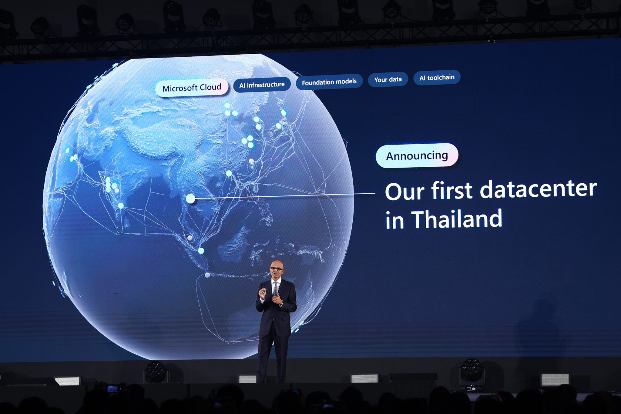 納德拉宣布在泰國建設首座數據中心